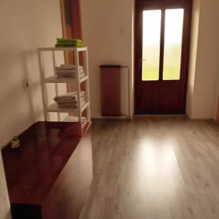 Holiday home Luketovi